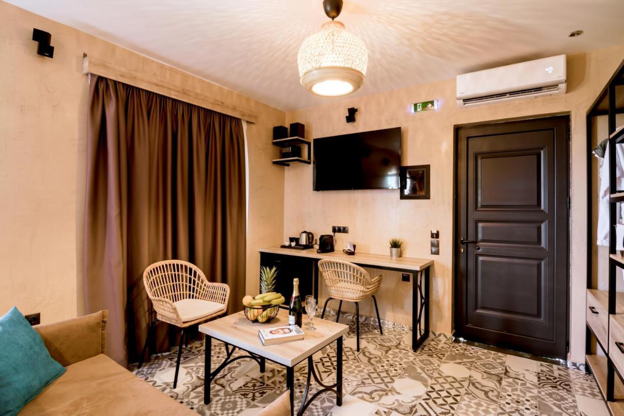 Driades Luxury Apartments Hersonissos  Exterior photo
